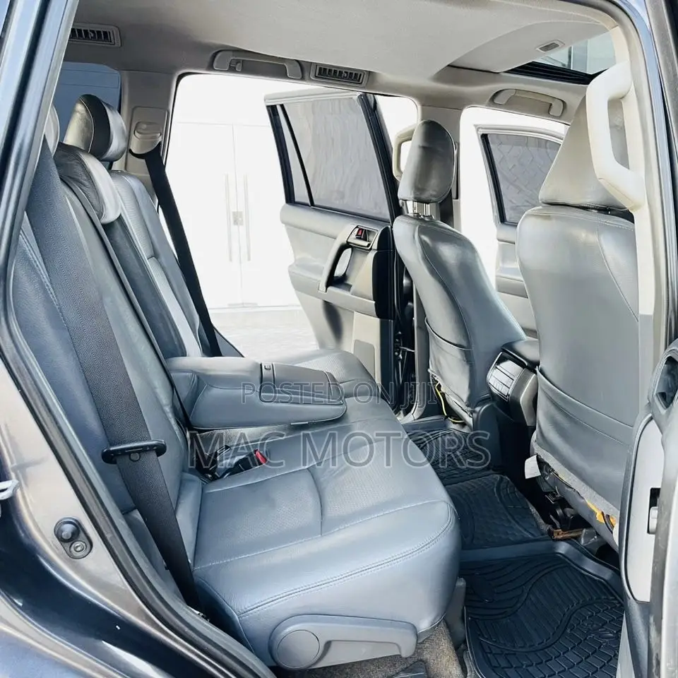 Toyota Land Cruiser Prado 3.0 TD 2011 Gray