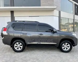 Toyota Land Cruiser Prado 3.0 TD 2011 Gray