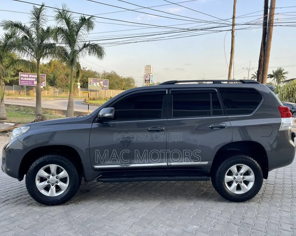 Toyota Land Cruiser Prado 3.0 TD 2011 Gray