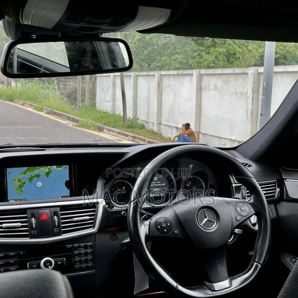 Mercedes-Benz E250 2012 Black