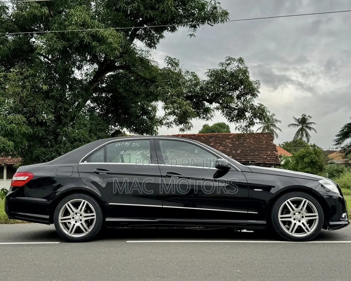 Mercedes-Benz E250 2012 Black