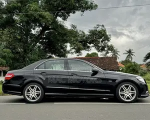 Mercedes-Benz E250 2012 Black