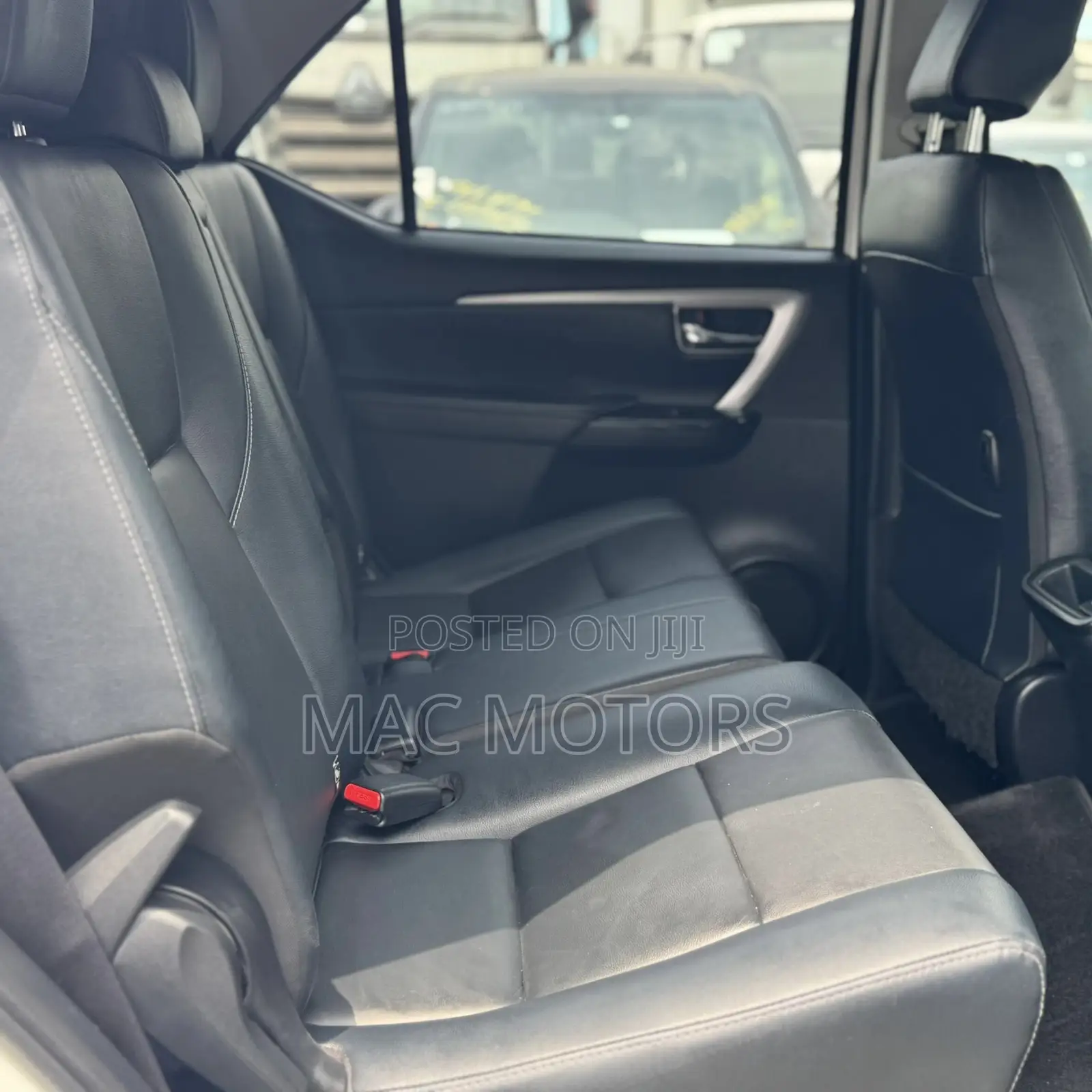 Toyota Fortuner 2023 White