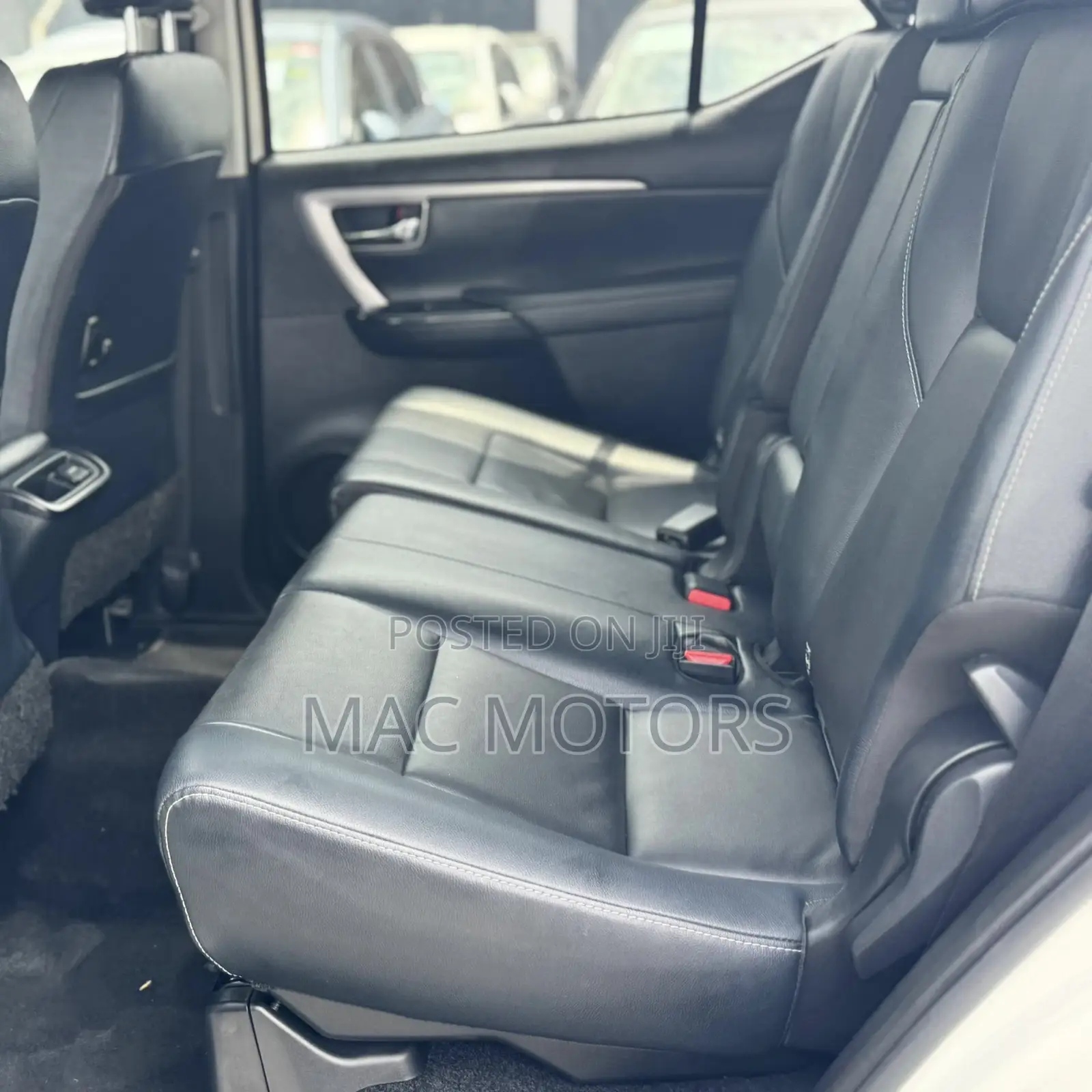 Toyota Fortuner 2023 White