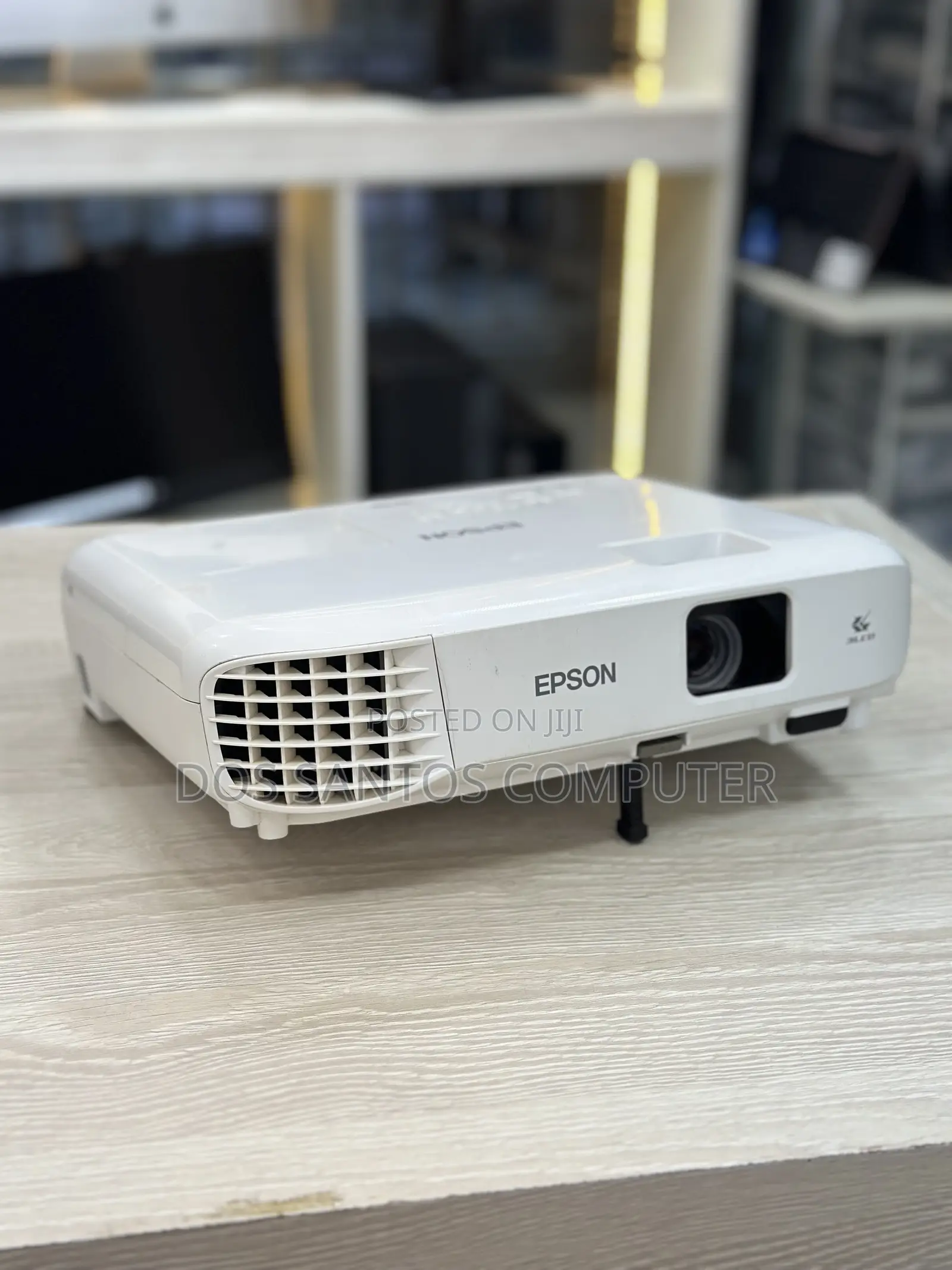 EPSON HD 300+ Display Inches