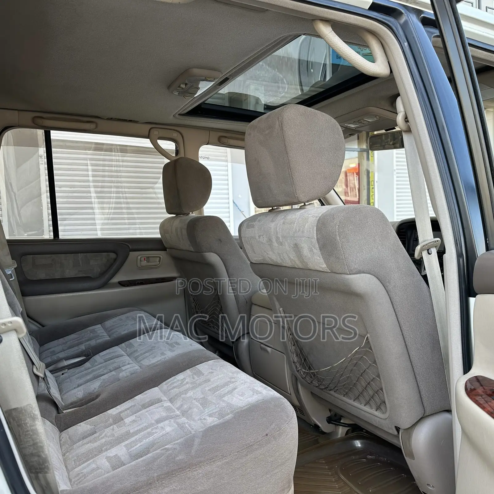 Toyota Land Cruiser 1998 White