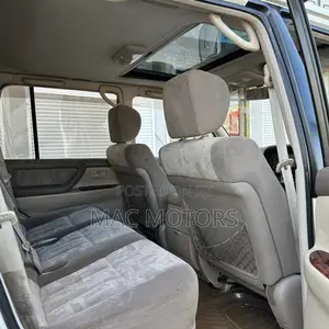 Toyota Land Cruiser 1998 White