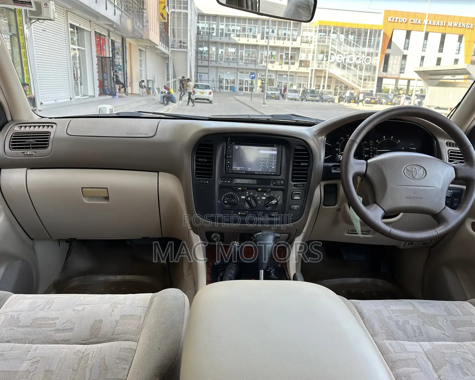 Toyota Land Cruiser 1998 White