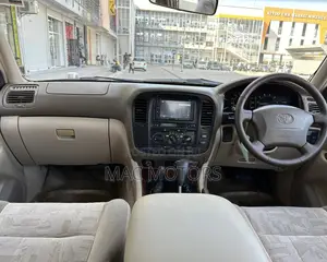 Toyota Land Cruiser 1998 White