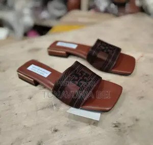 Sandal Nzuri Za Kike
