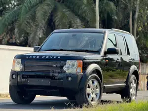 Photo - Land Rover Discovery 2004 Black