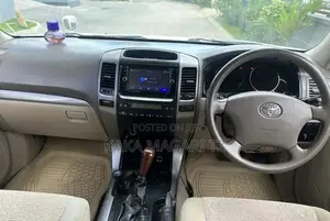 Toyota Land Cruiser Prado 2006 White