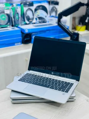 New Laptop HP 348 G5 8GB Intel Core i5 SSD 256GB