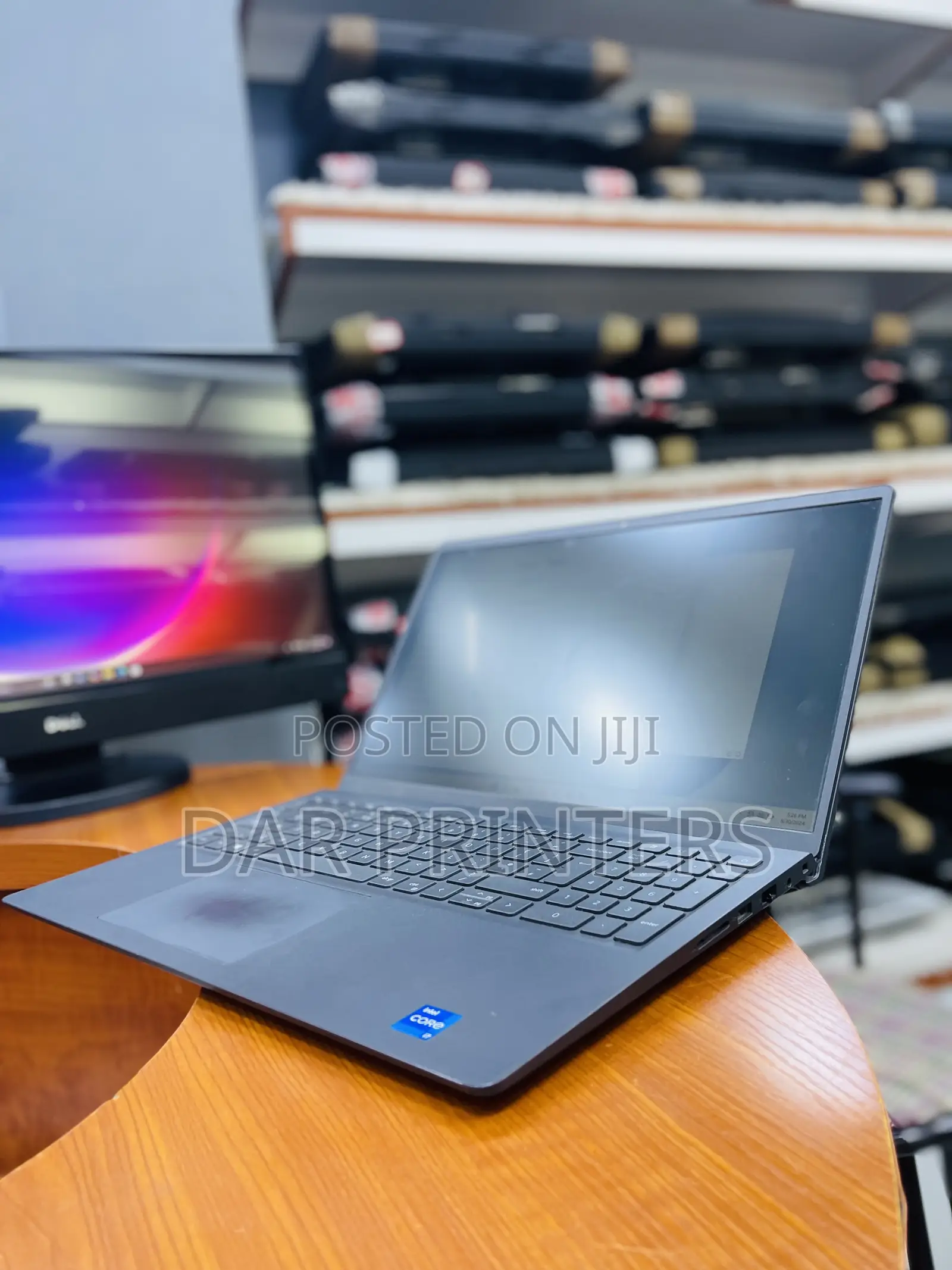 Laptop Dell Vostro 15 3549 8GB Intel Core I7 SSD 512GB