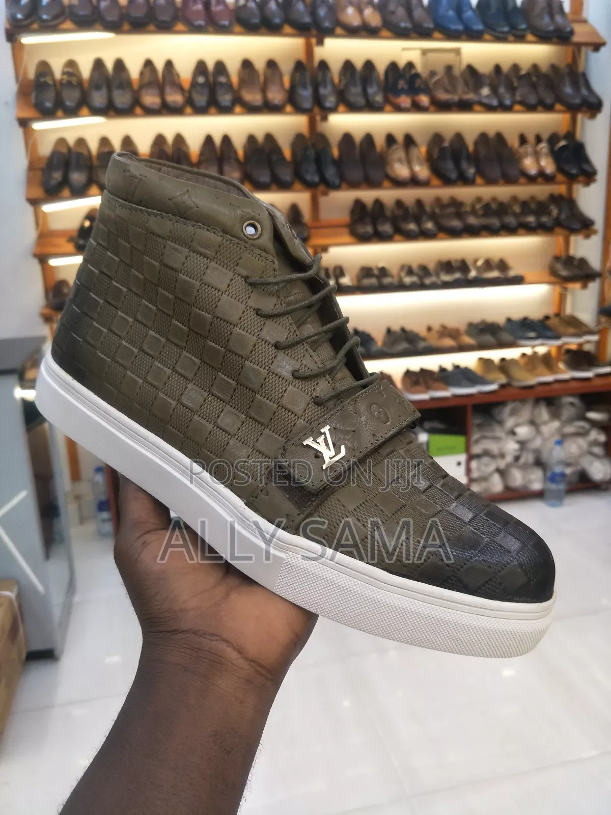 Mens Boots Louis Vuitton Green Material Leather