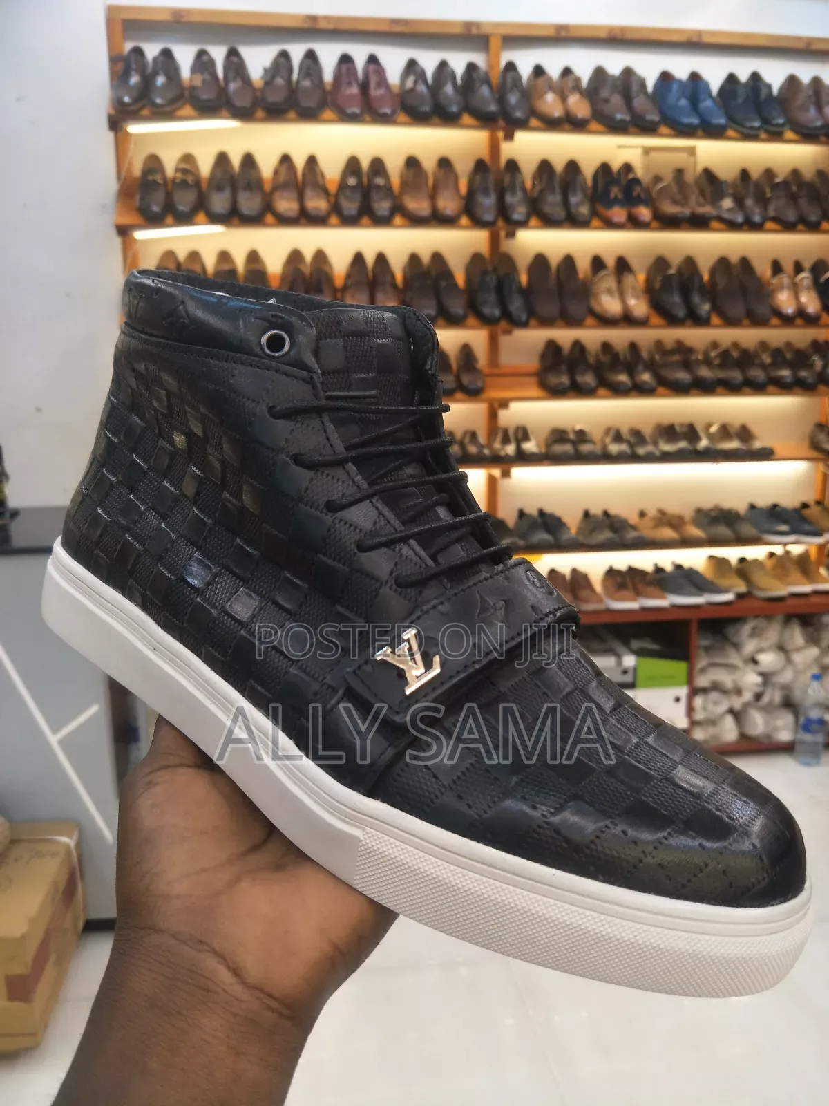 Mens Boots Louis Vuitton Black Material Leather