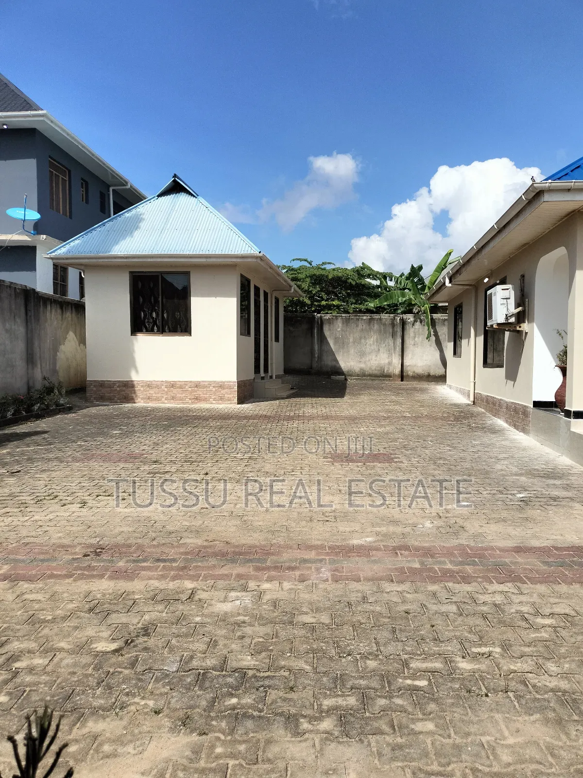 3bdrm House in Kunduchi Dsm, Kinondoni for sale