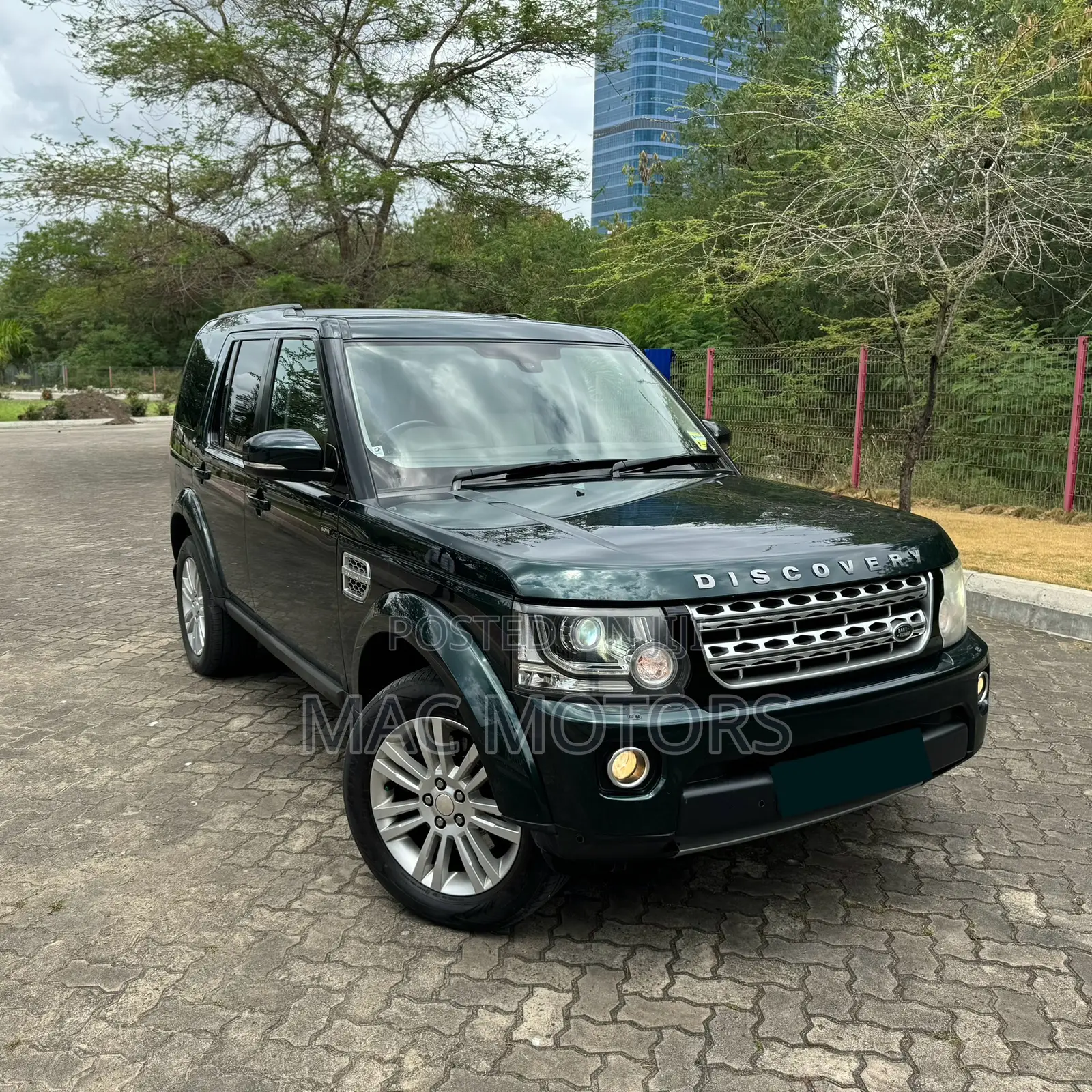 Land Rover Discovery 2014 Green