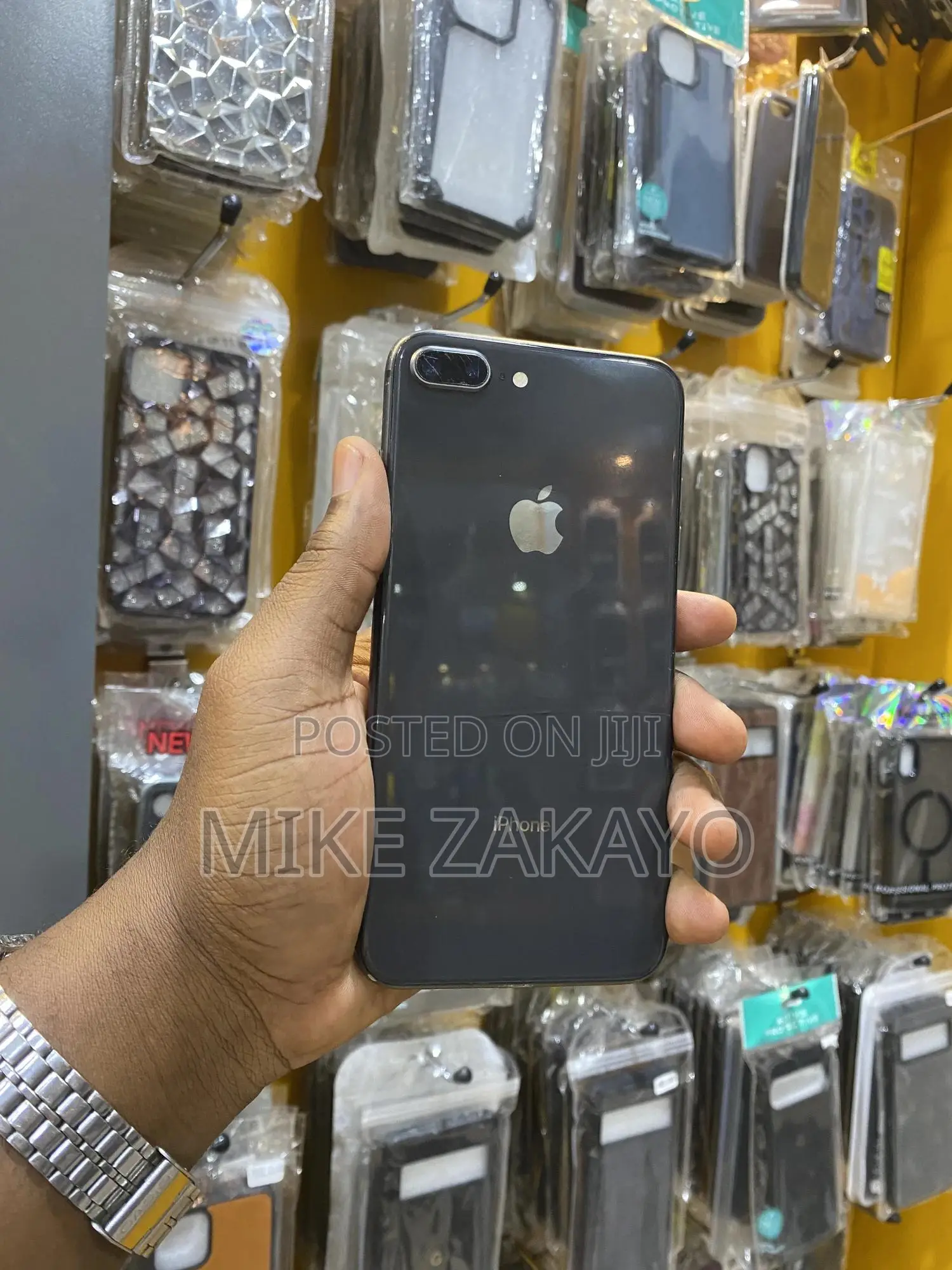 Apple iPhone 8 Plus 64 GB Black