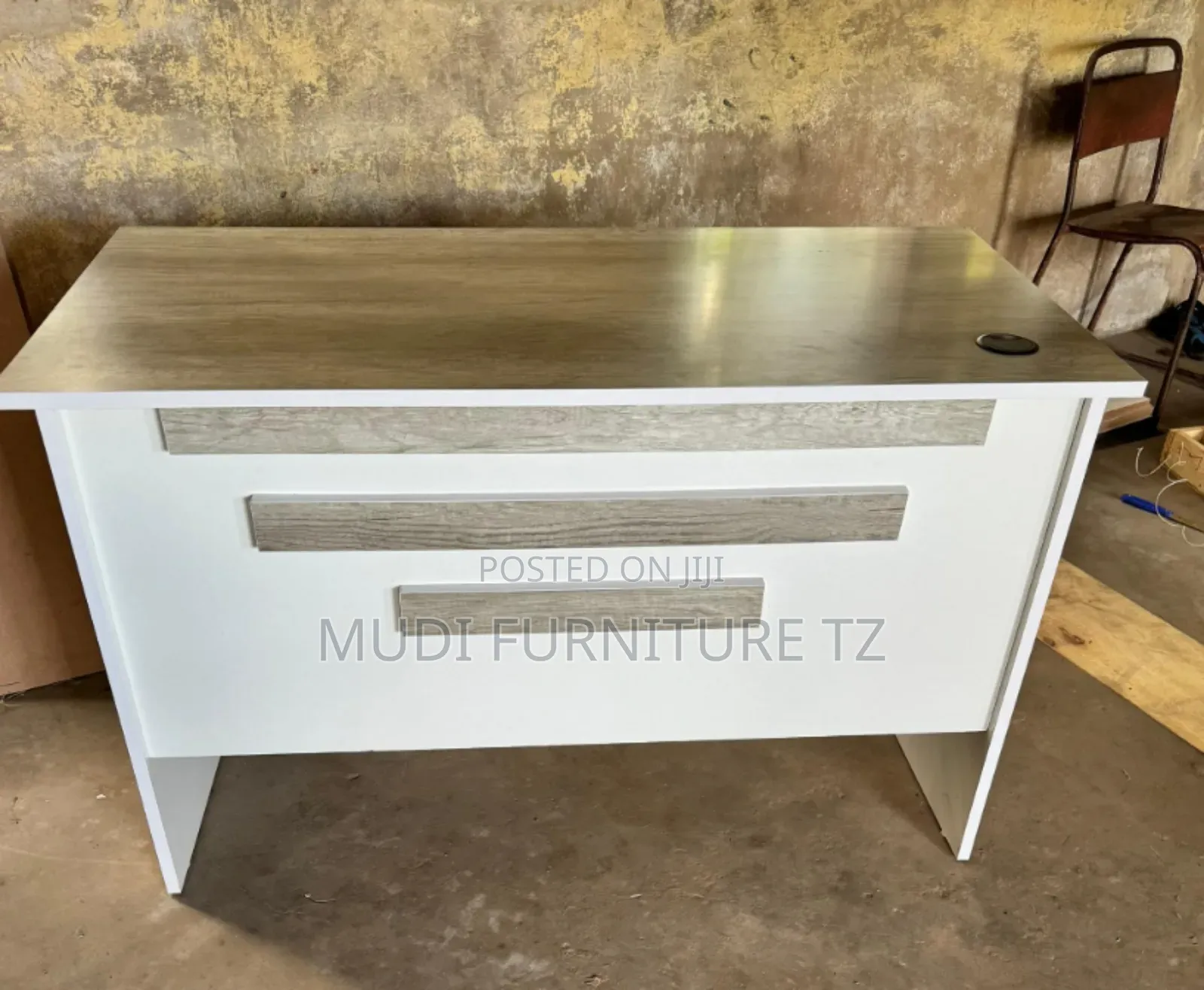 Meza Ndogo 120cm 200000 Call