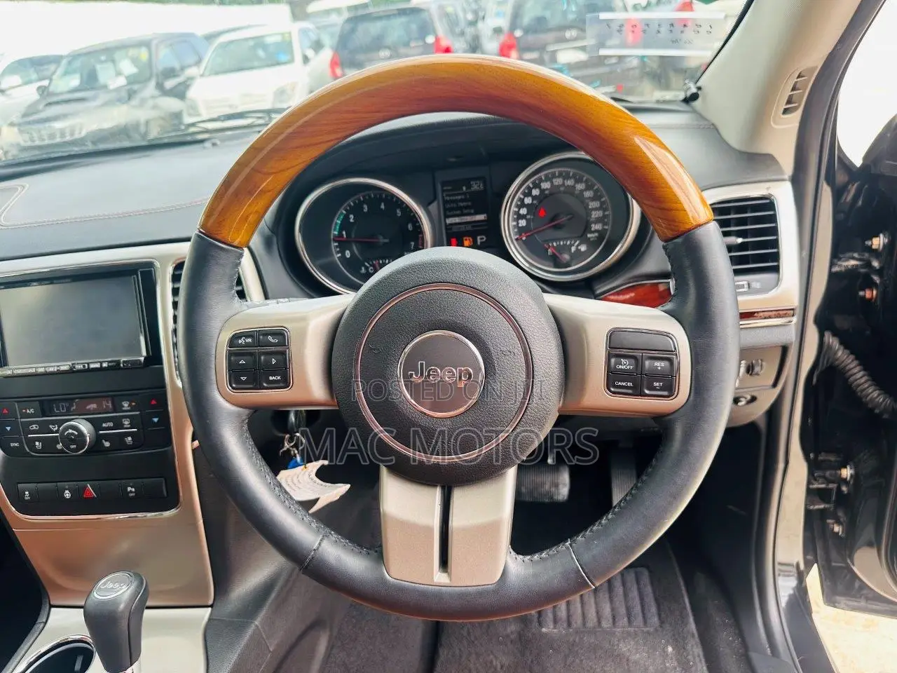 Jeep Grand Cherokee 2012 Black