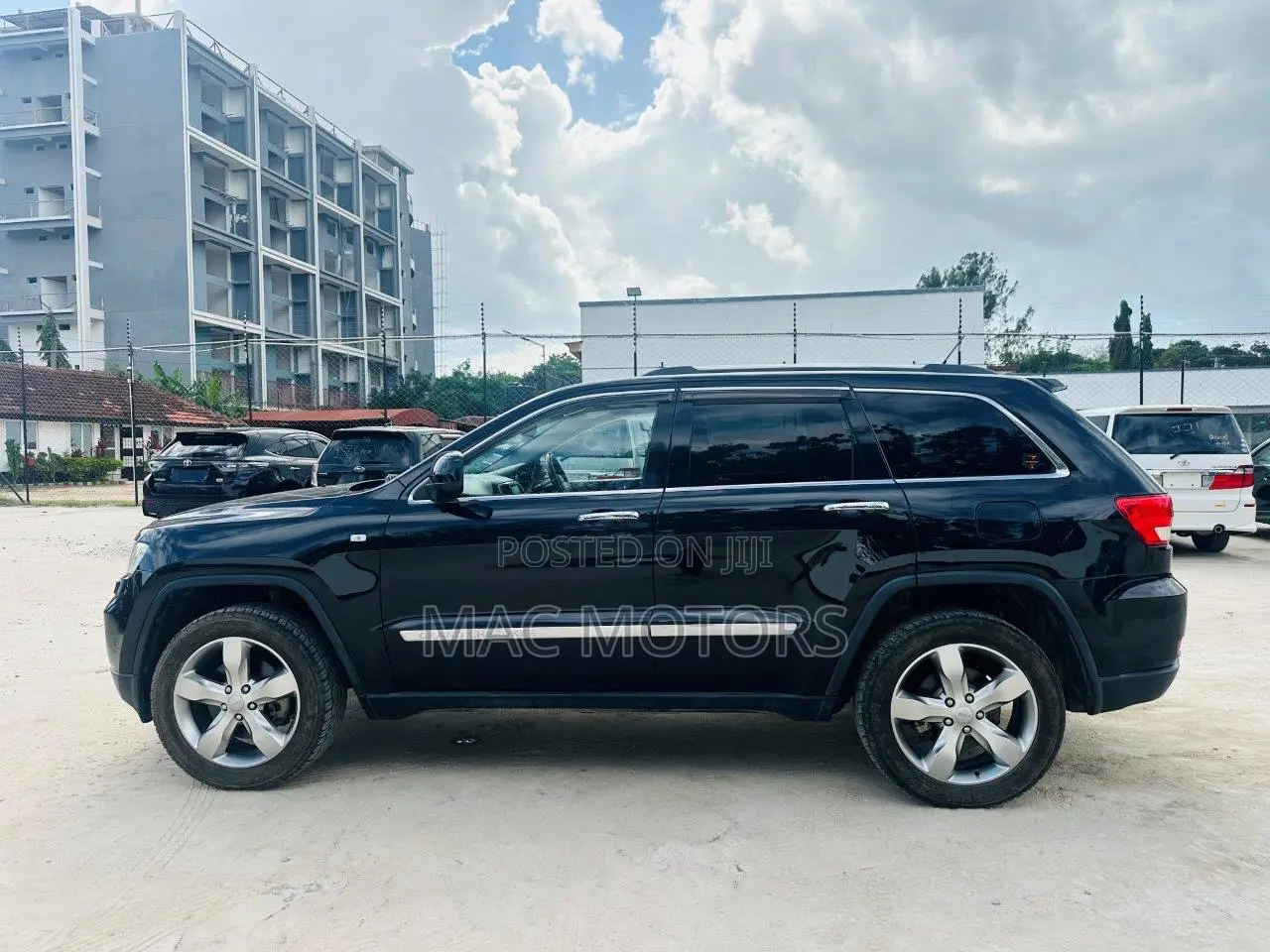 Jeep Grand Cherokee 2012 Black