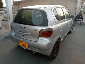Toyota Vitz 2005 Silver