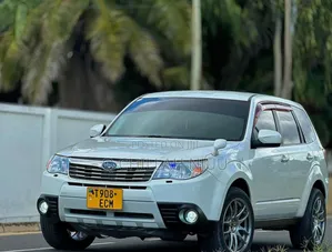 Subaru Forester 2013 White