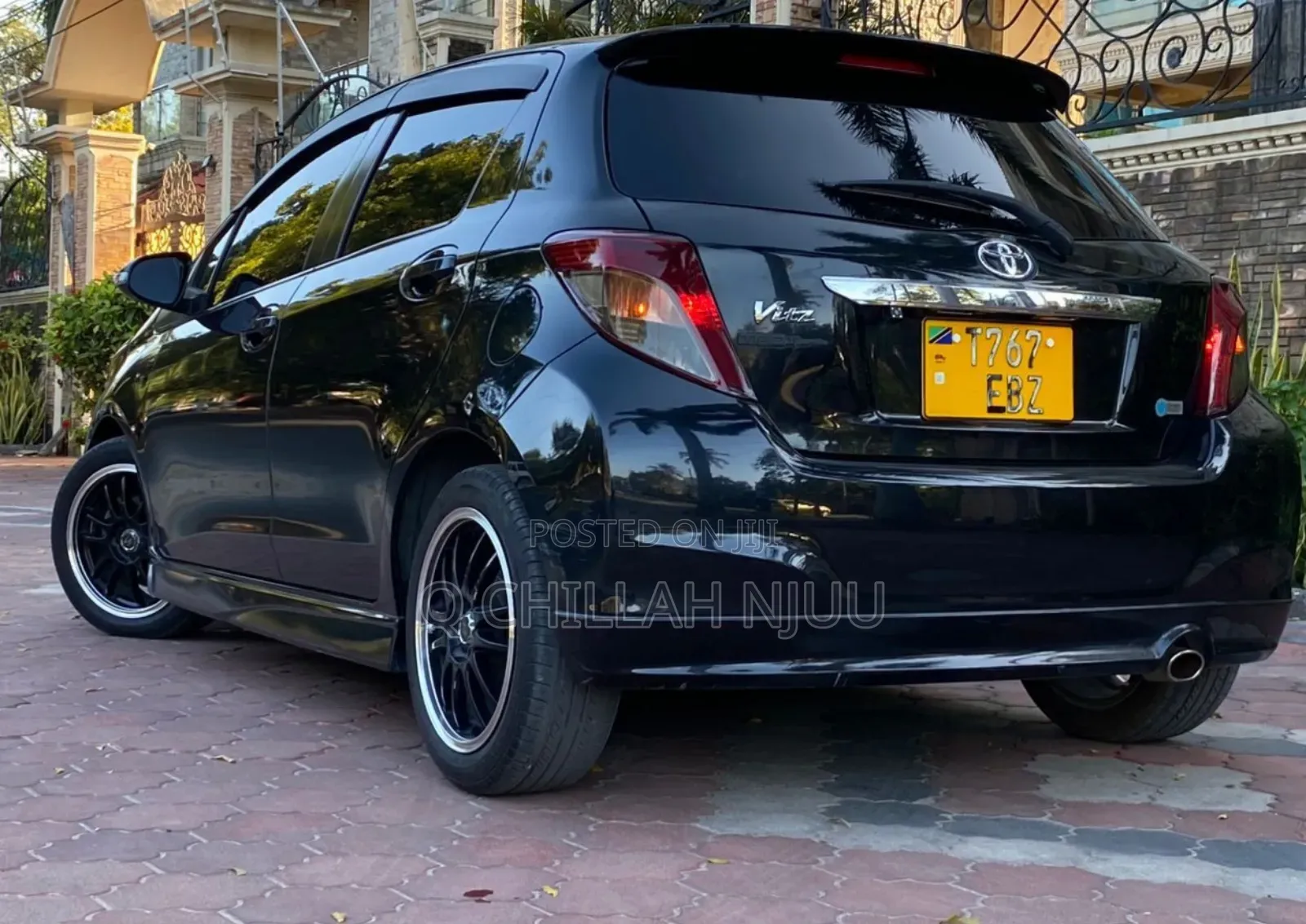 Toyota Vitz 2013 Black
