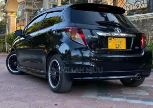 Toyota Vitz 2013 Black
