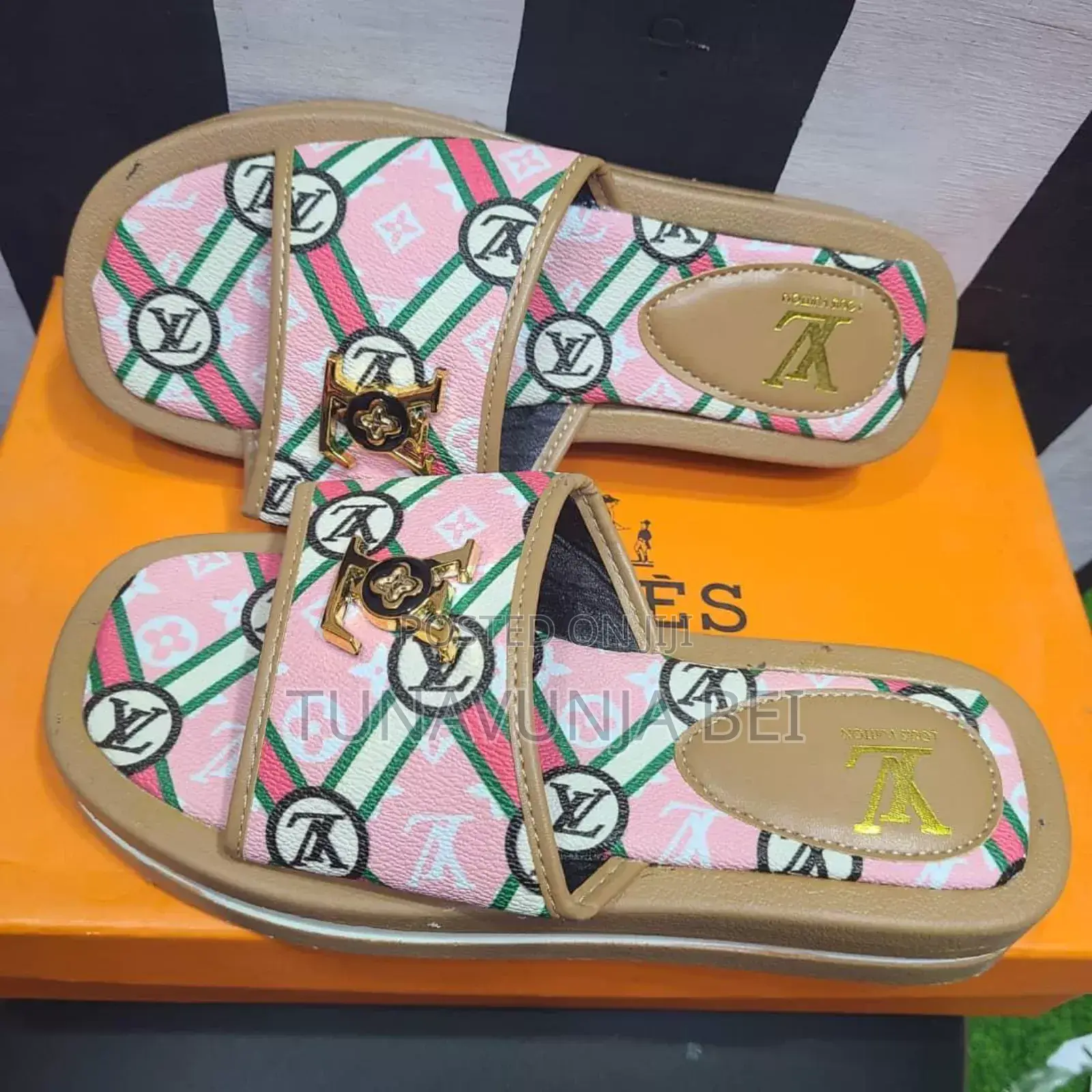 Sandal Nzuri Za Kike