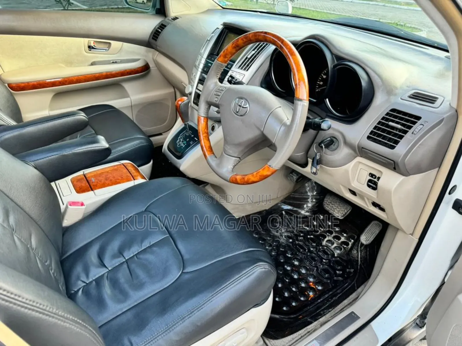 Toyota Harrier 2006 White