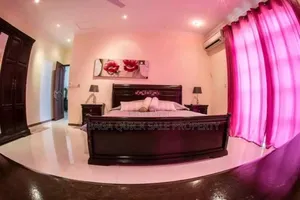 5bdrm House in Mikochen, Mikocheni for sale