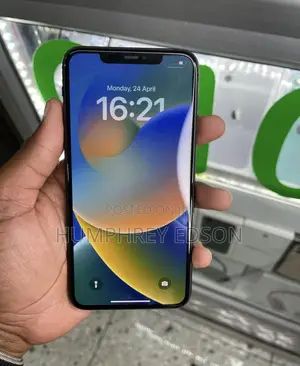 New Apple iPhone 11 Pro Max 256 GB Gold