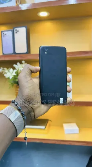 Sharp Aquos Sense 2 SHV43 32 GB