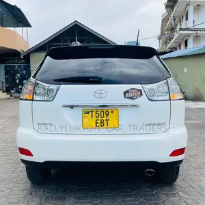 Toyota Harrier 2007 White