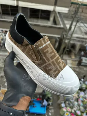 Mens Sneakers Alexander MC Queen