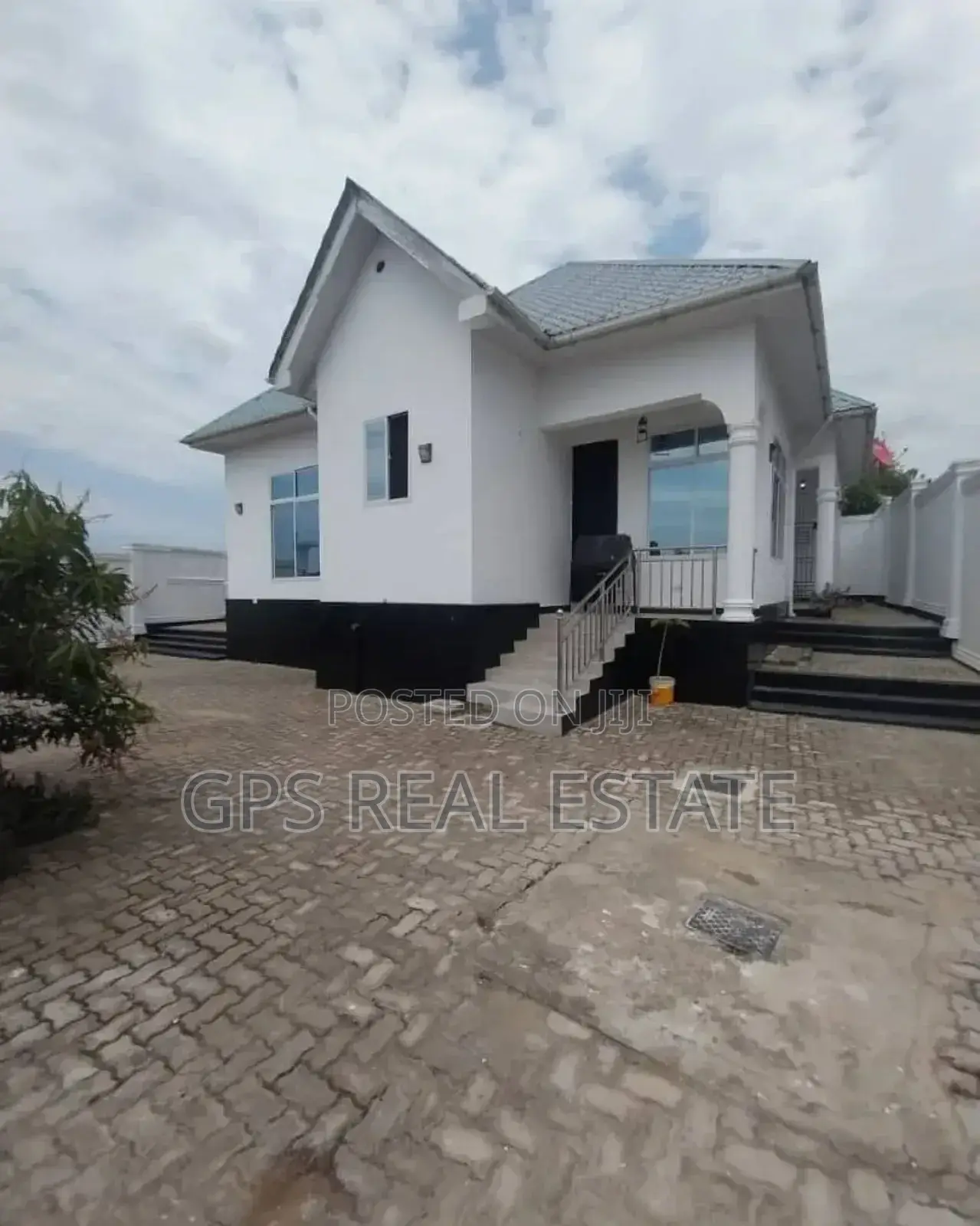 4bdrm House in Tegeta Wazo, Kinondoni for sale