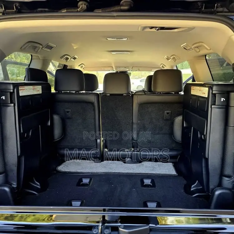 Toyota Land Cruiser 4.5 V8 VXR 2019 Black