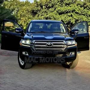 Toyota Land Cruiser 4.5 V8 VXR 2019 Black