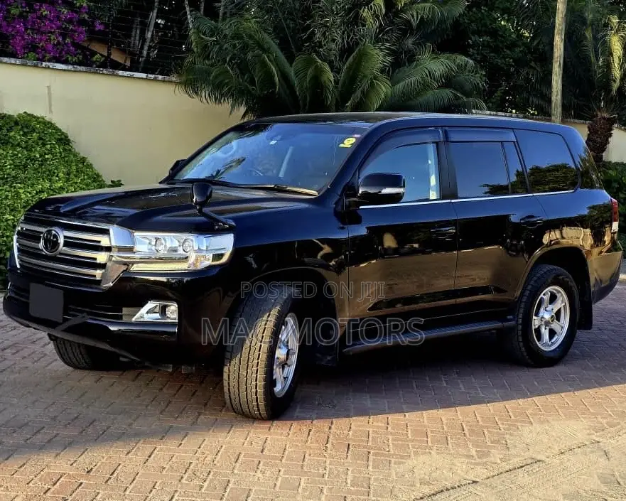 Toyota Land Cruiser 4.5 V8 VXR 2019 Black