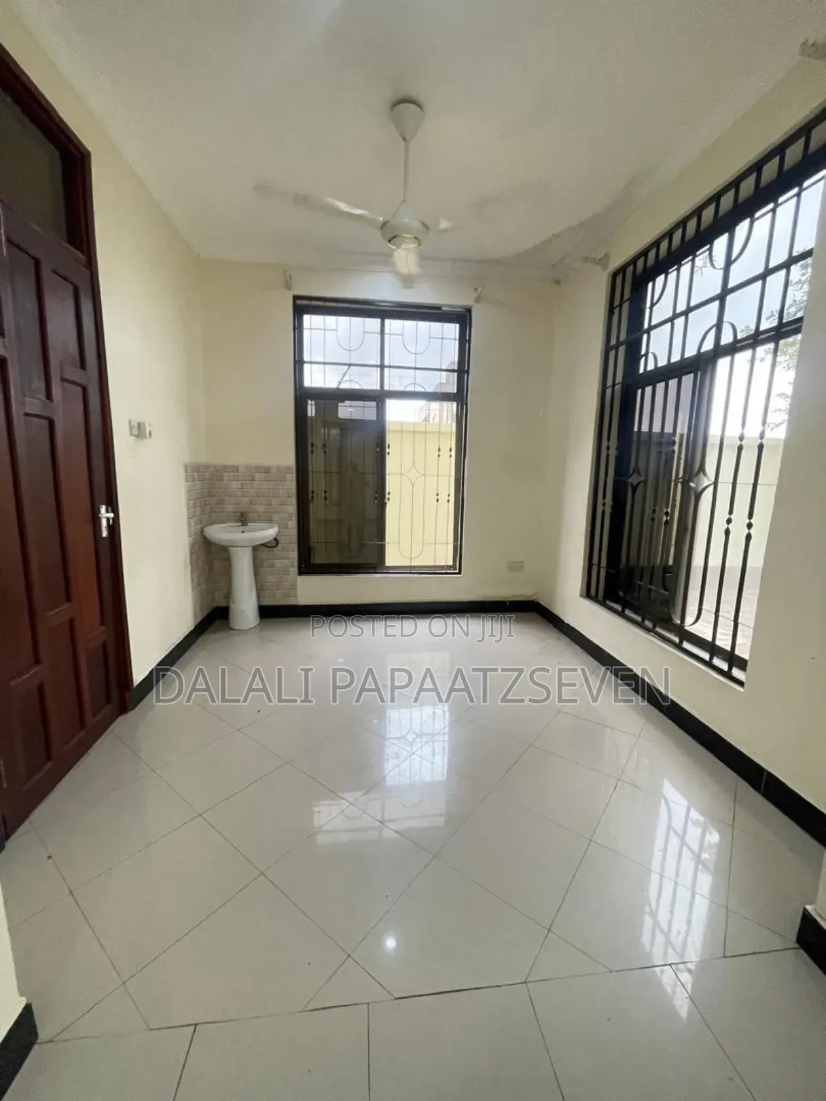 4bdrm Villa in Dalalipapaatzseven, Kinondoni for rent