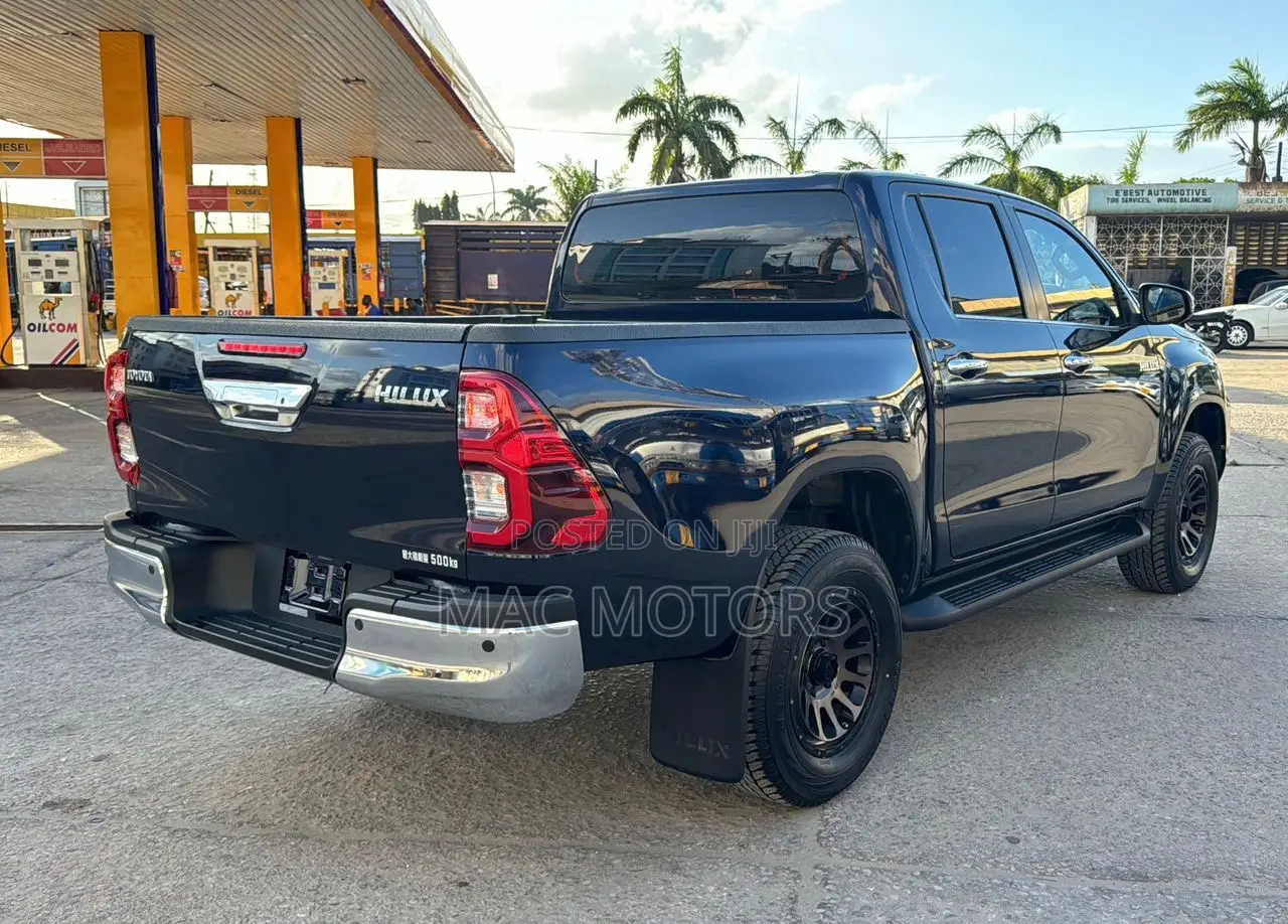 Toyota Hilux 2.4 Diesel 2020 Blue