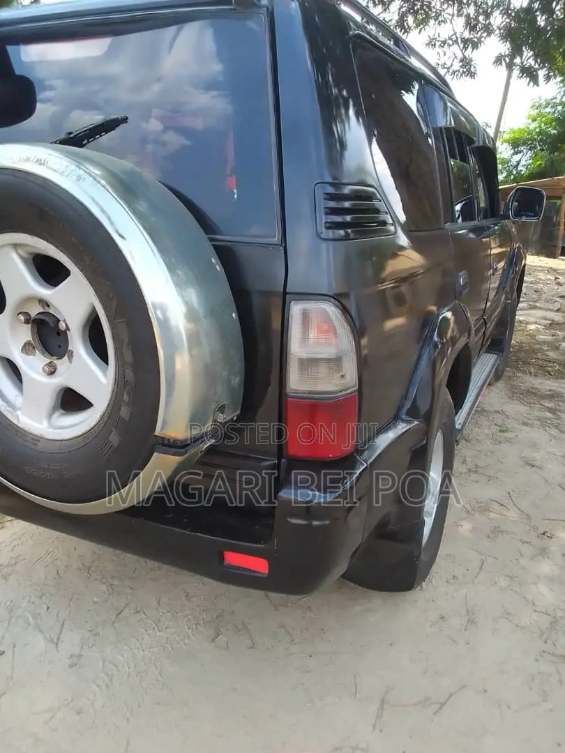Toyota Land Cruiser Prado 2002 Black