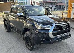 Photo - Toyota Hilux 2.4 Diesel 2020 Black