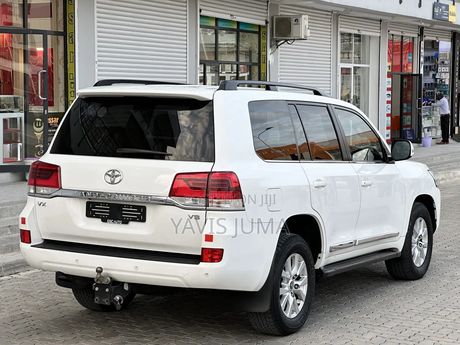 Toyota Land Cruiser 2017 White