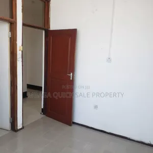 3bdrm Apartment in Mikochen, Mikocheni for rent