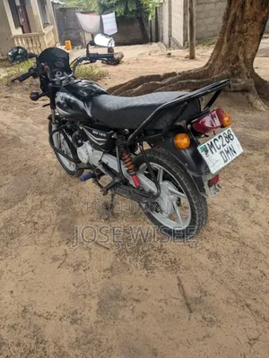 Bajaj Boxer 125 2024 Black