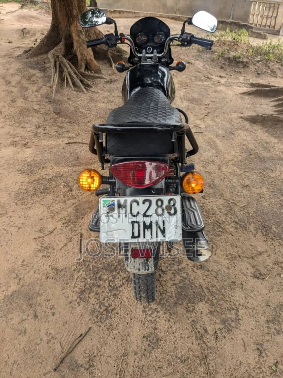 Bajaj Boxer 125 2024 Black