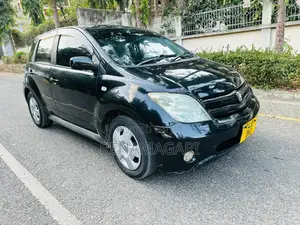 Toyota IST 2004 Black
